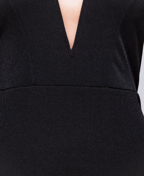 Bella London 'Samia' Black Bardot Off The Shoulders V Neck Dress With Thigh Split. Detail Fabric View